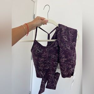 Plum floral set